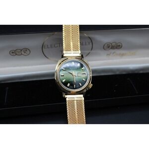 NOS Vintage Kronotron Electra Swiss Day Date Green Dial Gold Mesh Watch w/ Box